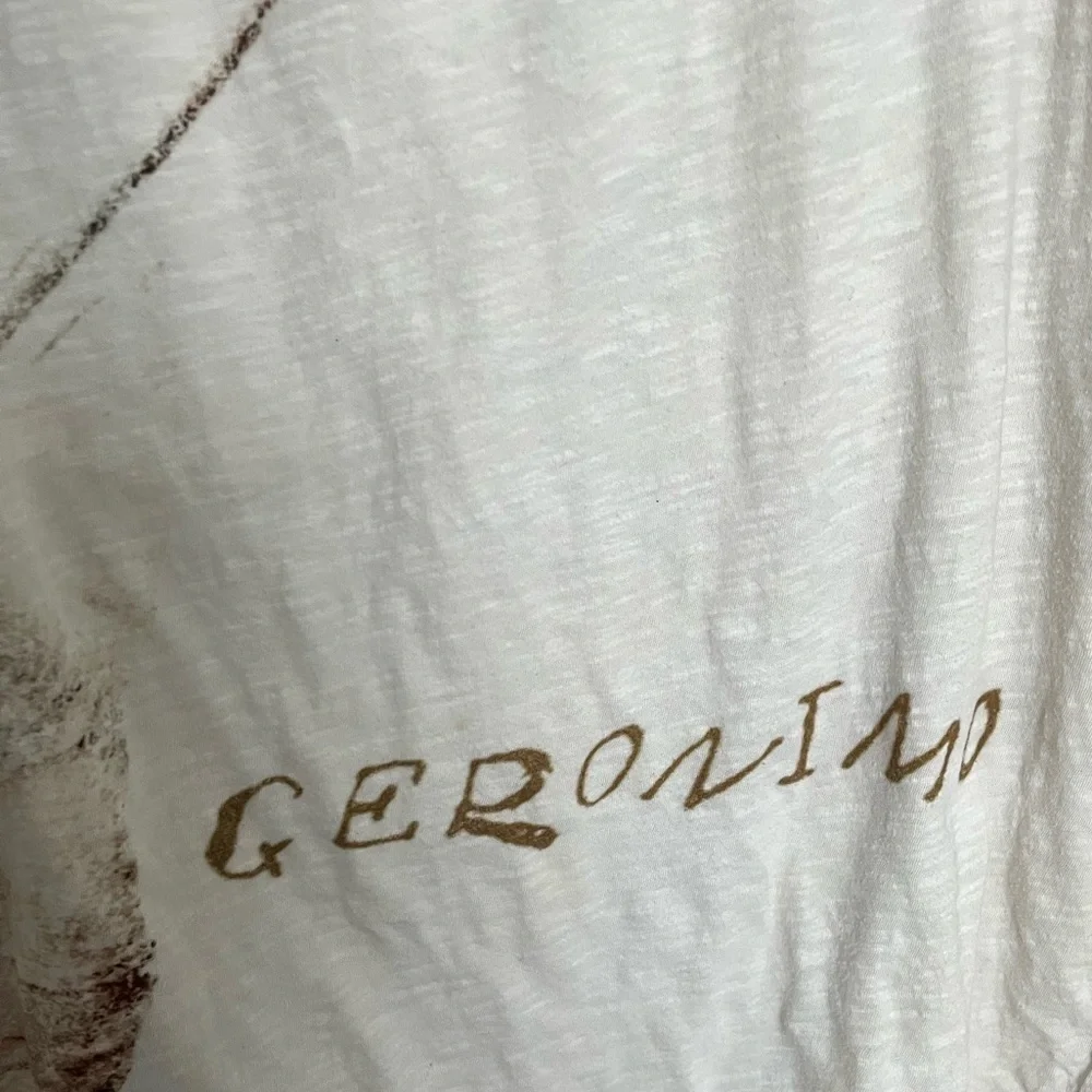Magnolia Pearl White Graphic Short Sleeve Tee with Red Accents - Picture 5 of 8
